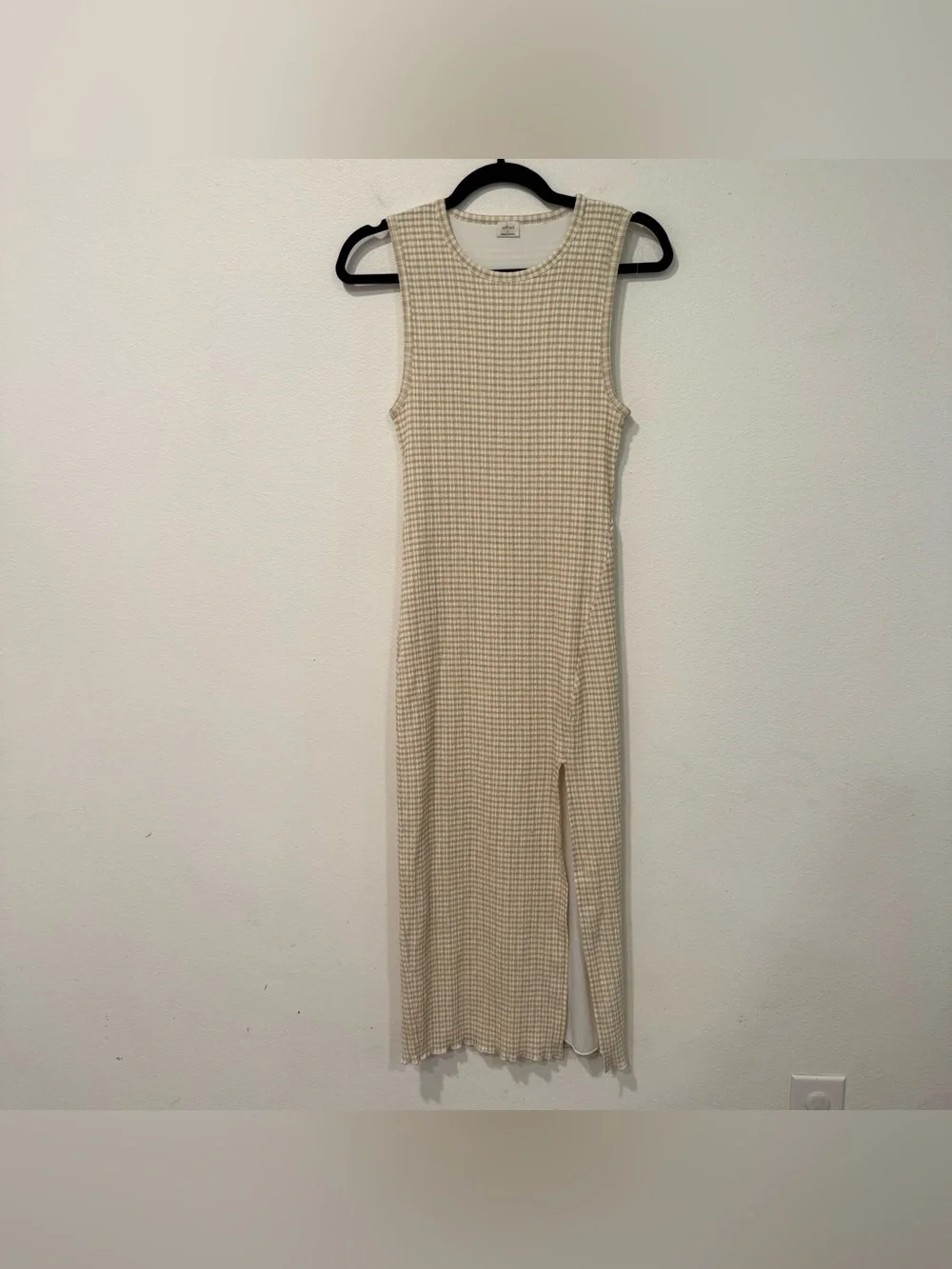 Aritzia Wilfred Verona Sleeveless Midi Dress in Hayward Birch/Espace S